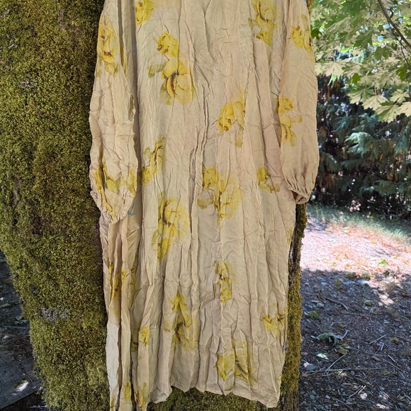 Kantha Bae Silk Crepe Duster - Picture 2 of 8